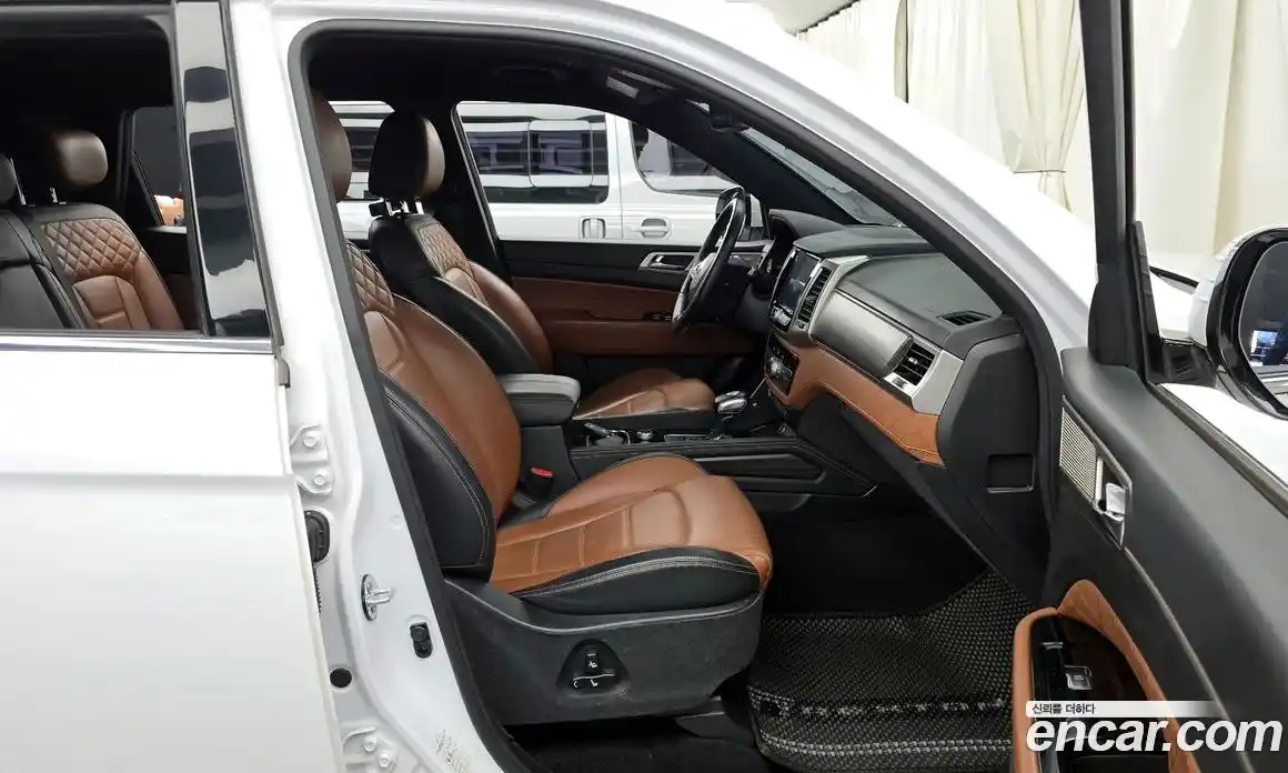 SsangYong Rexton 2018 2.2 Автомат в Москве № 32993, фото 5