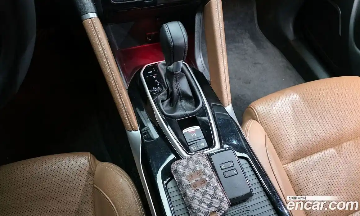 Renault QM6 2023 2.0 Автомат в Москве № 333790, фото 16