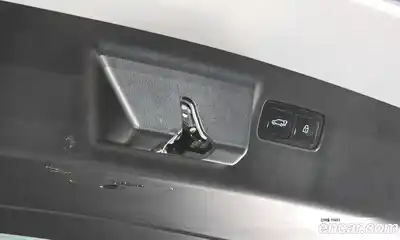 Hyundai Santa Fe 2024 2.5 Автомат в Москве № 3345, миниатюра 3