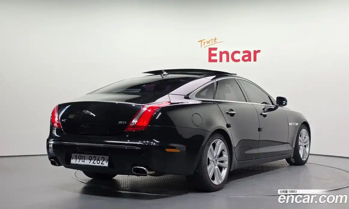 Jaguar XJ 2013 3.0 Автомат в Москве № 335837, фото 18