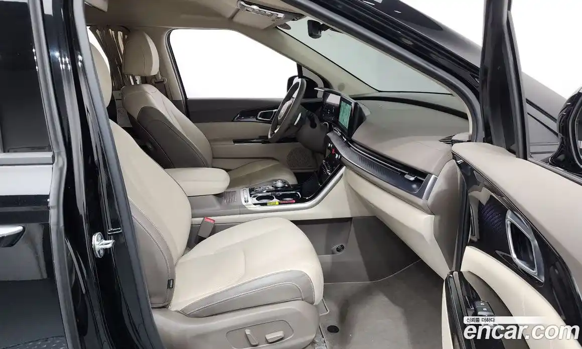 Kia Canival 2023 3.5 Автомат в Москве № 337044, фото 10