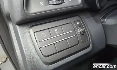 SsangYong TIBOLI 2017 1.6 Автомат в Москве № 33705, миниатюра 10