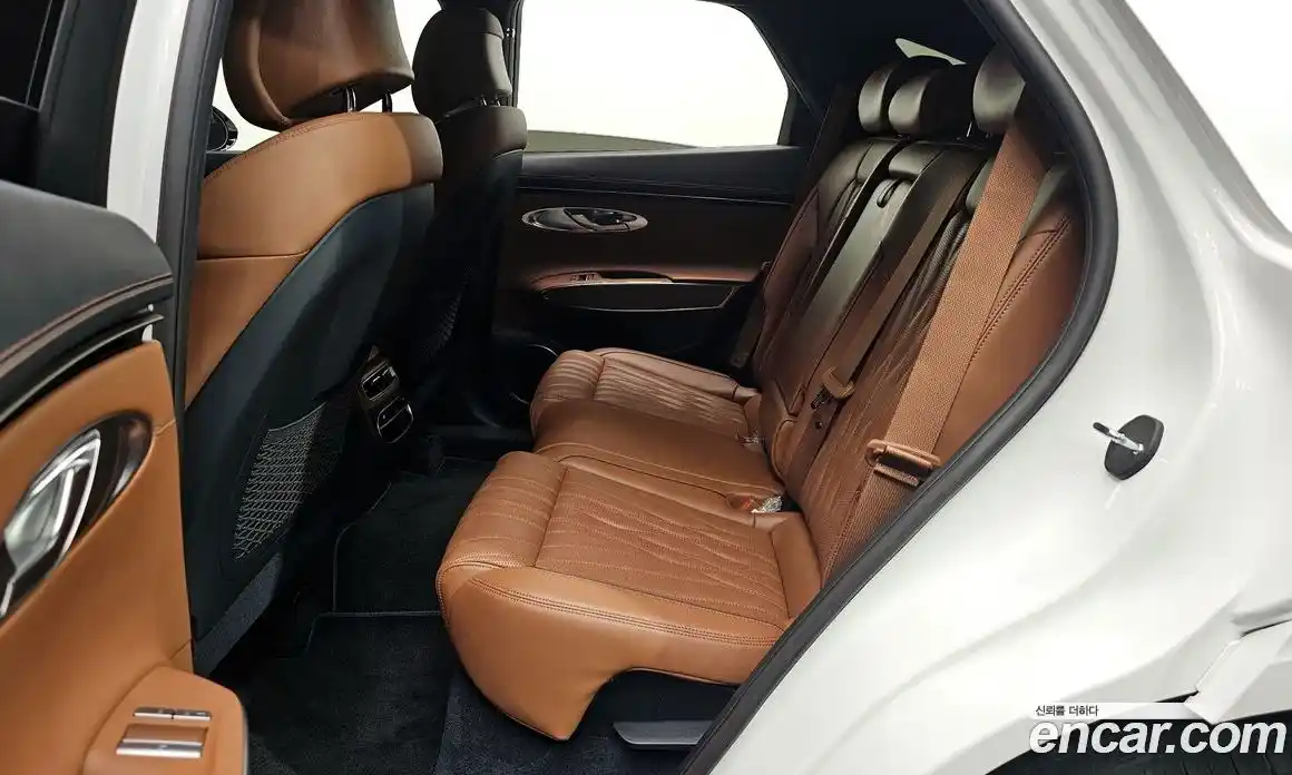 Genesis GV70 2021 2.5 Автомат в Москве № 339926, фото 13