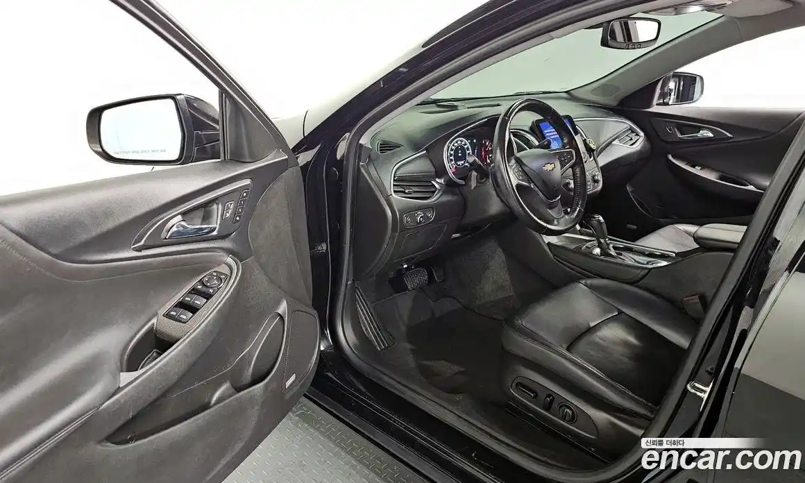 Chevrolet Malibu 2019 2.0 Автомат в Москве № 37714, фото 14