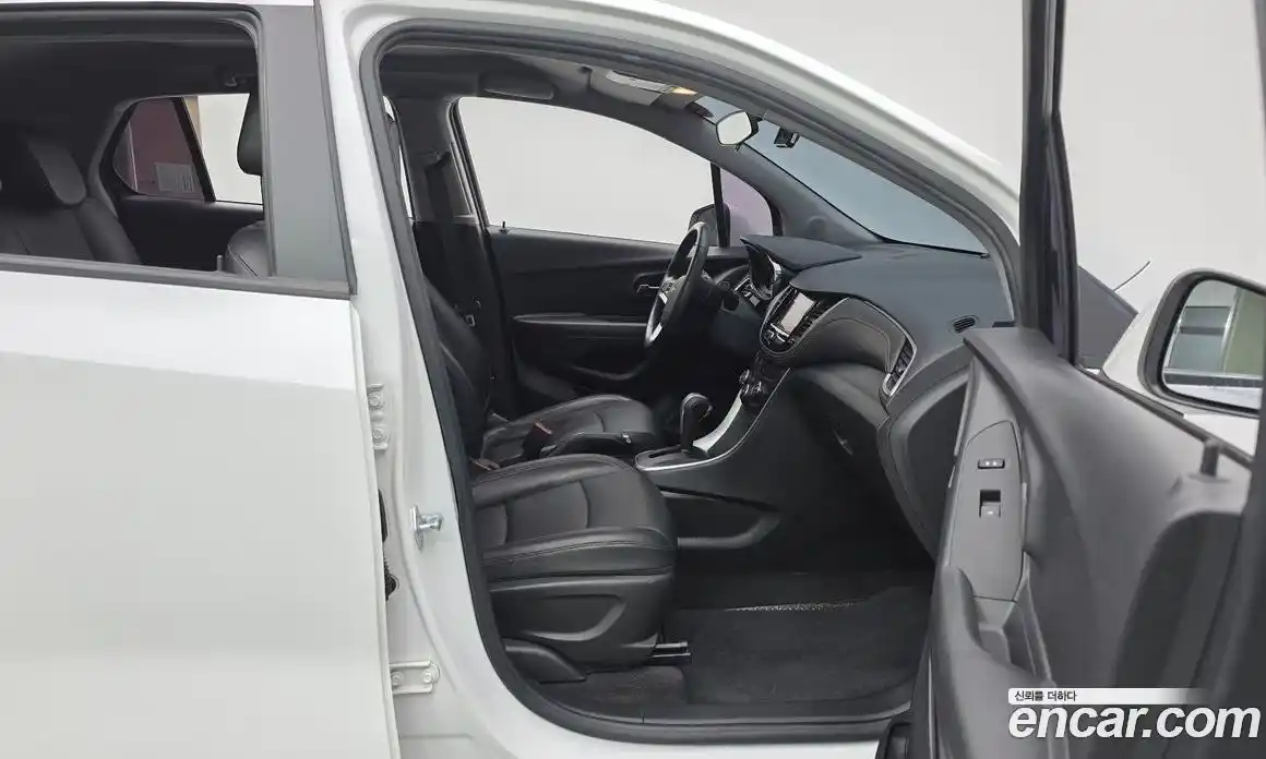 Chevrolet Trax 2021 1.4 Автомат в Москве № 42057, фото 19