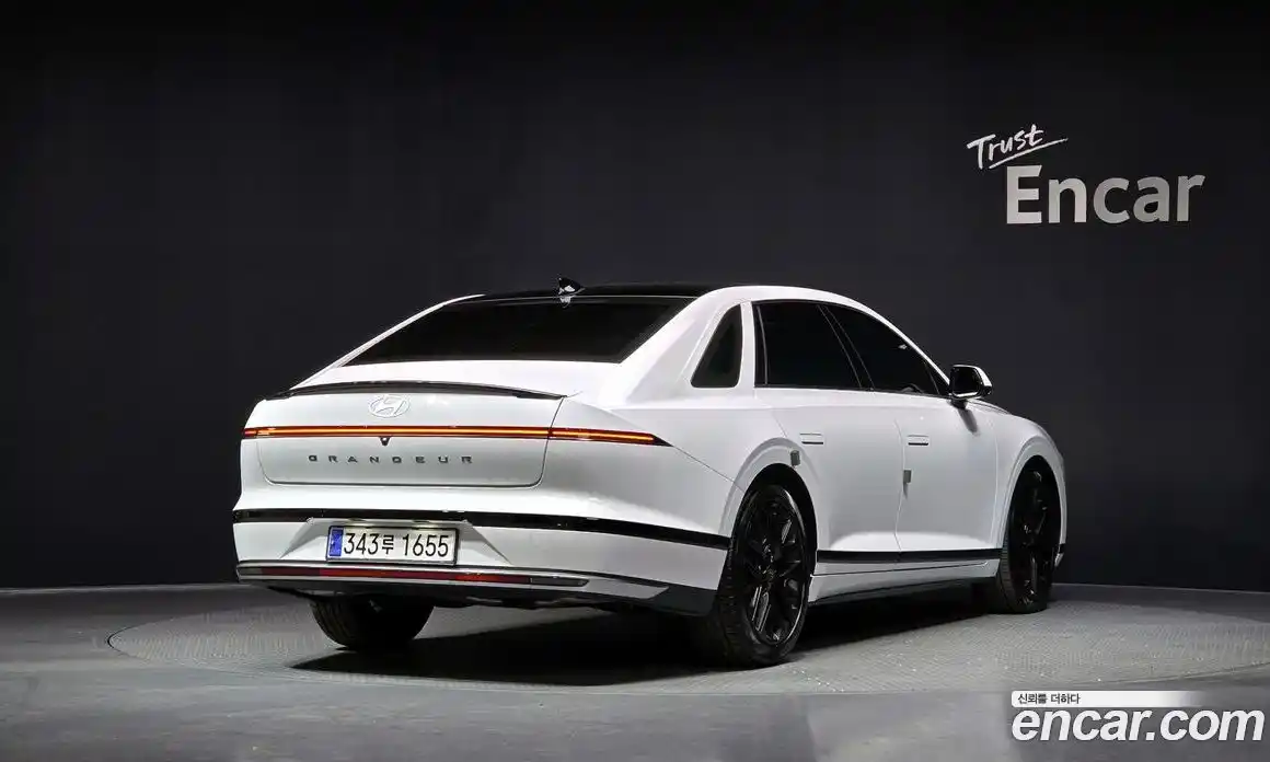 Hyundai Grandeur 2023 2.5 Автомат в Москве № 50152, фото 16