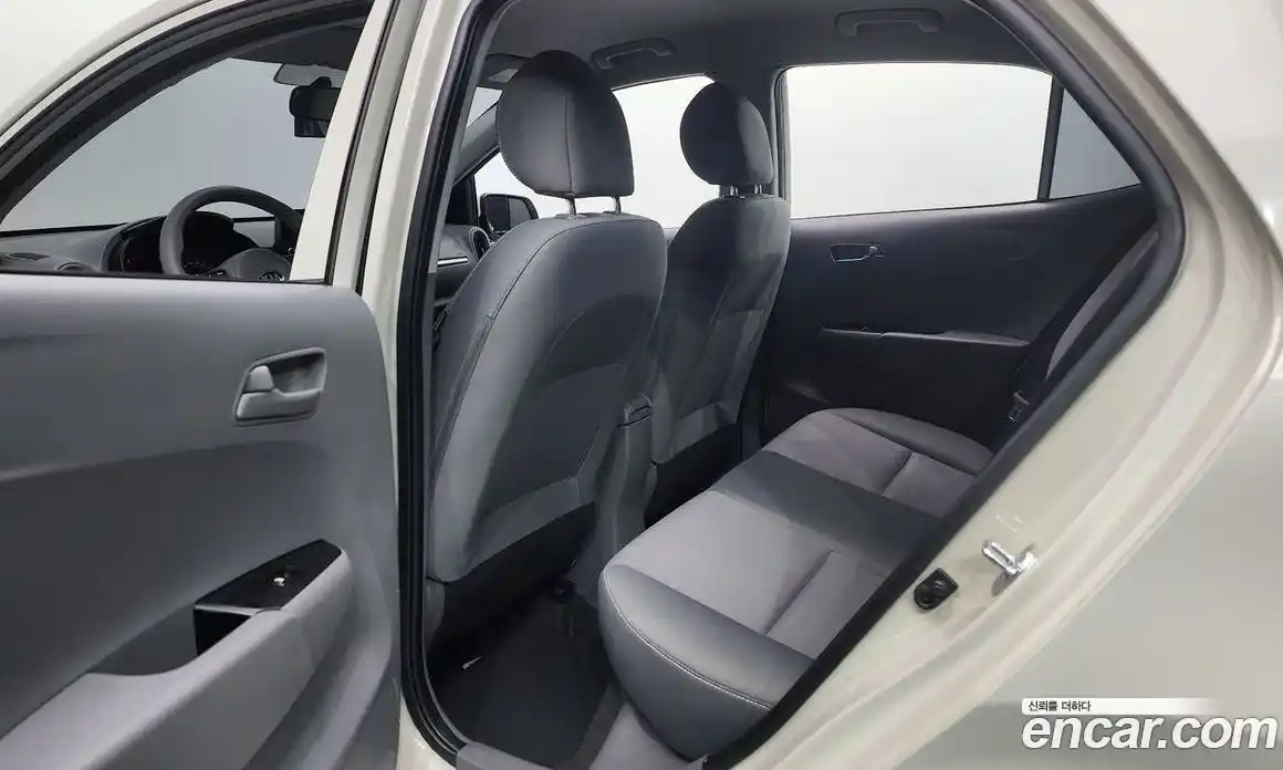 Kia Morning 2021 1.0 Автомат в Москве № 504, фото 18