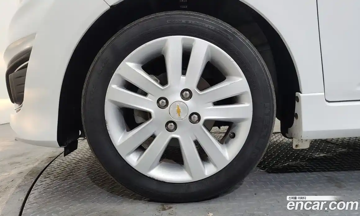 Chevrolet Spark 2015 1.0 Автомат в Москве № 84848, фото 13