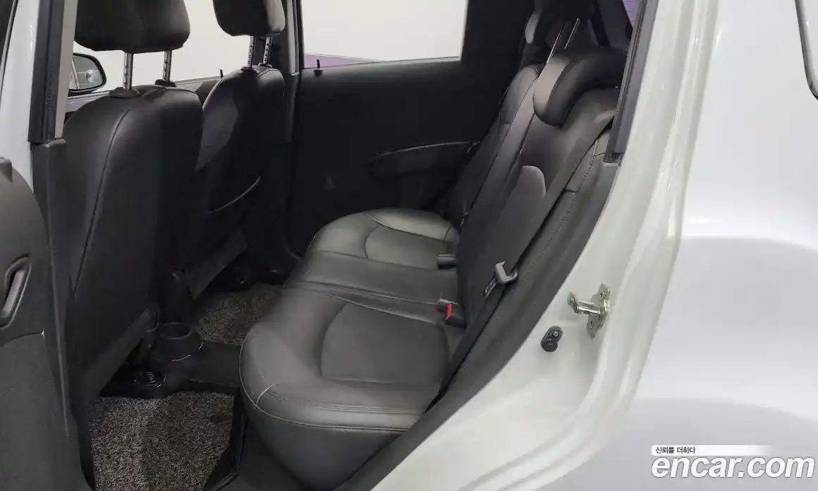 Chevrolet Spark 2015 1.0 Автомат в Москве № 84848, фото 6