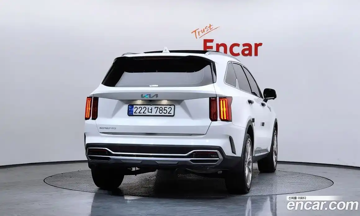 Kia Sorento 2023 2.2 Автомат в Москве № 102879, фото 4