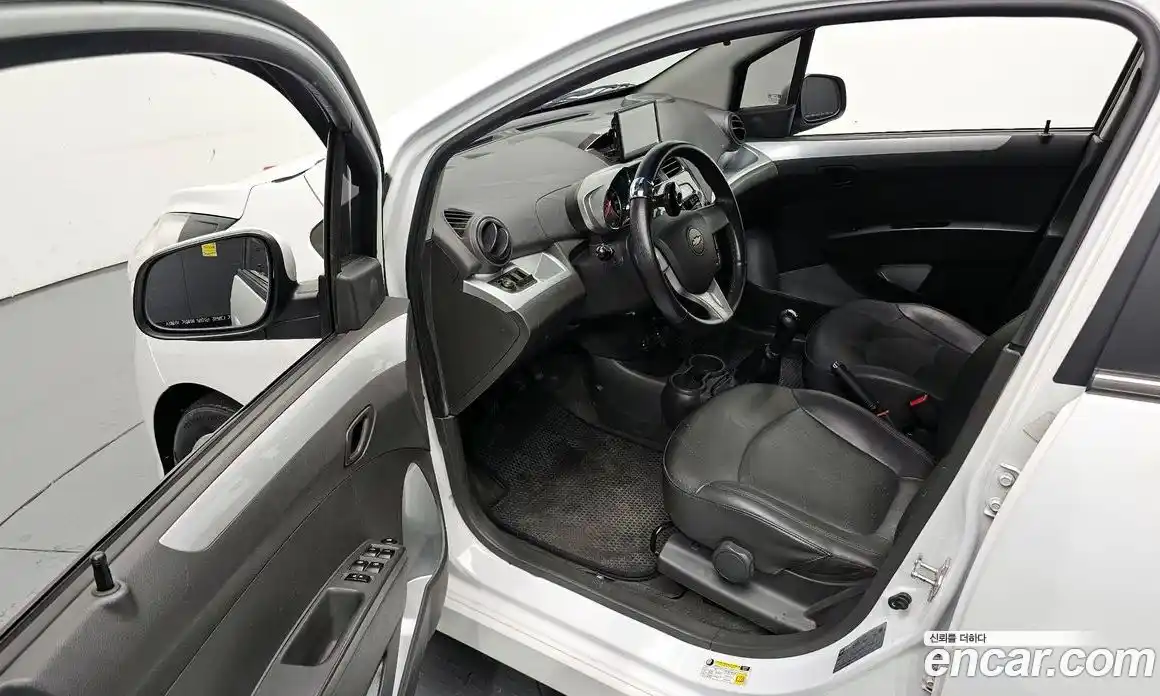 Chevrolet Spark 2014 1.0 Механическая в Москве № 103712, фото 11