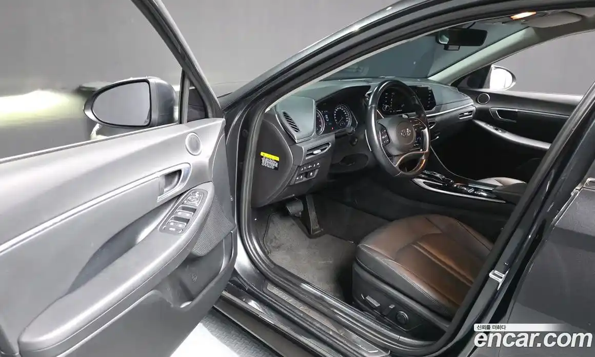 Hyundai Sonata 2020 2.0 Автомат в Москве № 112033, фото 15