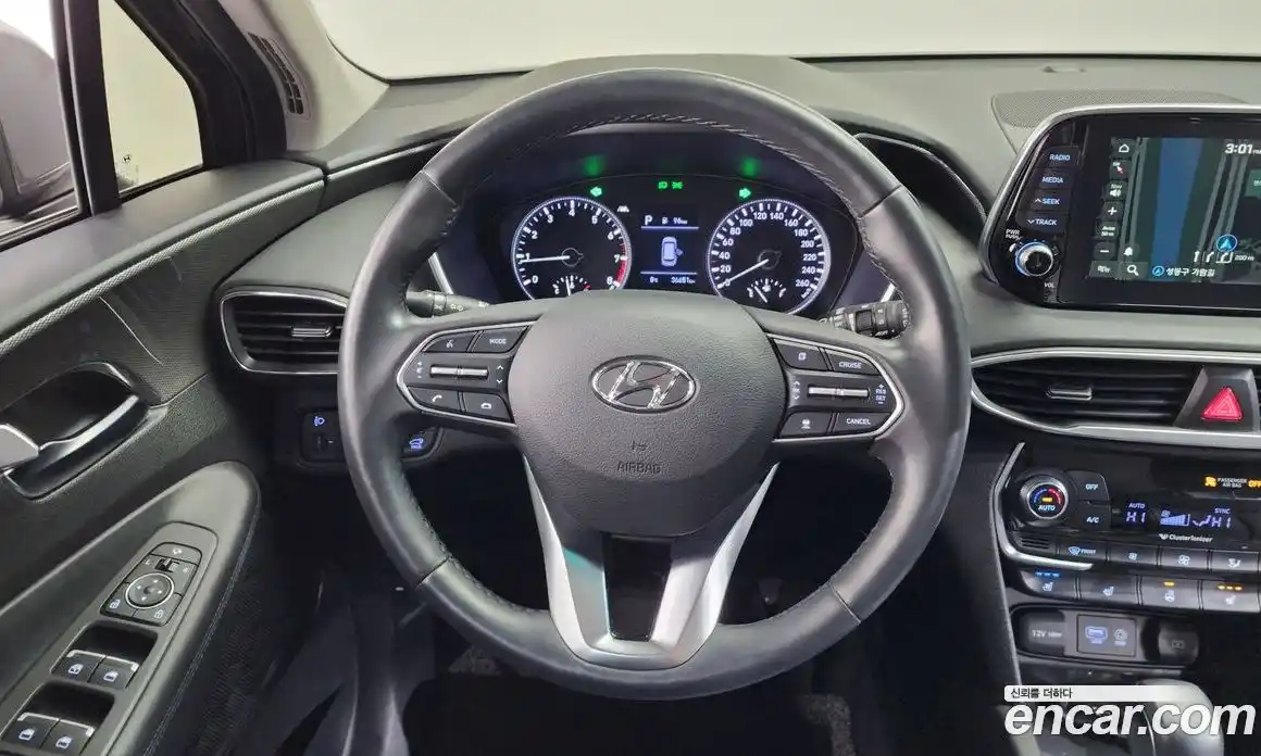 Hyundai Santa Fe 2020 2.0 Автомат в Москве № 112064, фото 18