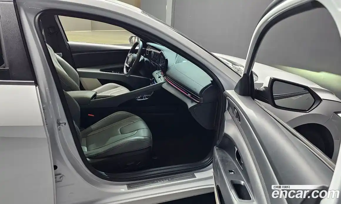 Hyundai Avante 2024 1.6 Автомат в Москве № 112724, фото 14