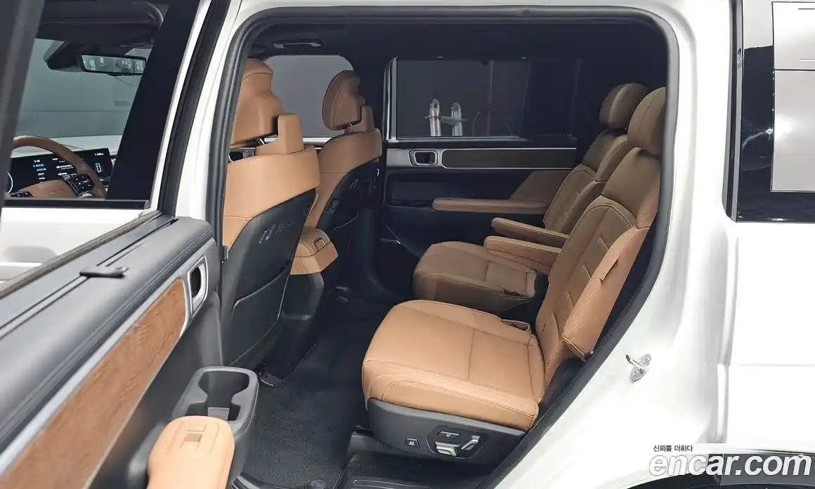 Hyundai Santa Fe 2024 1.6 Автомат в Москве № 112892, фото 1