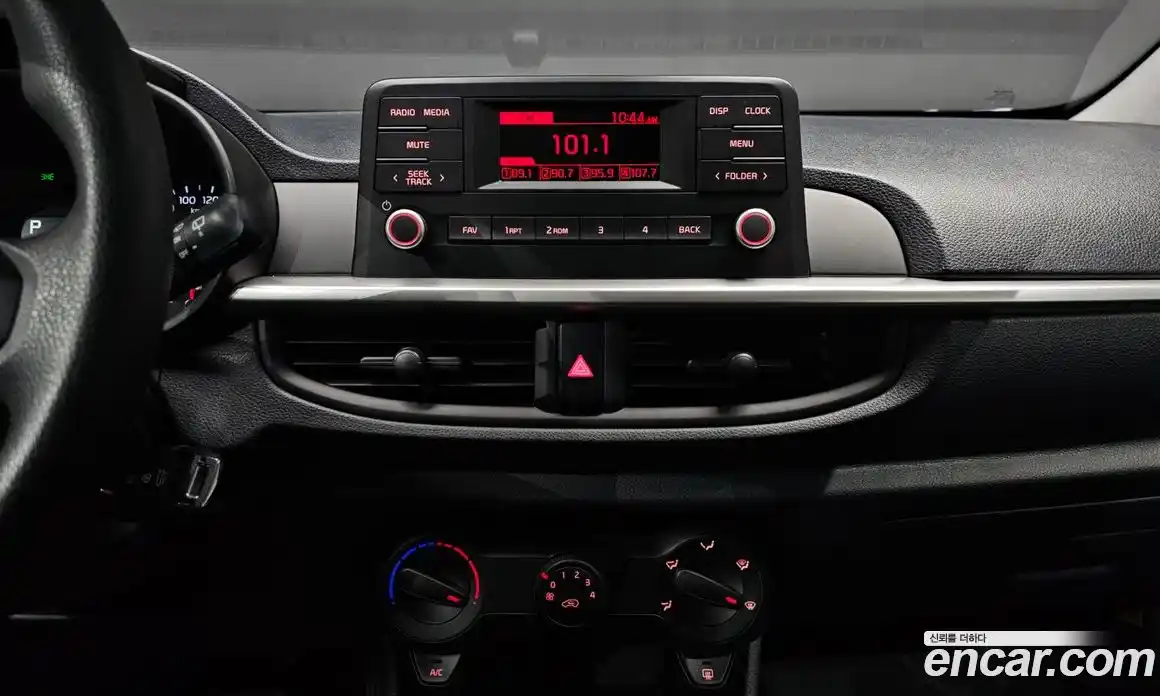 Kia Morning 2022 1.0 Автомат в Москве № 114531, фото 20