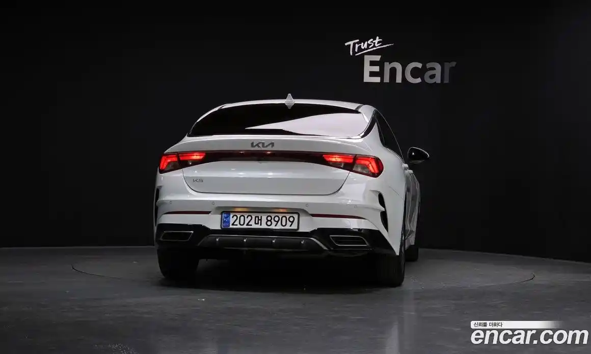 Kia K5 2023 2.0 Автомат в Москве № 120209, фото 12