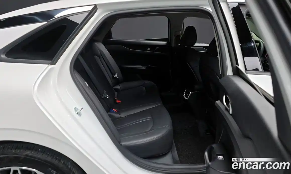 Kia K5 2023 2.0 Автомат в Москве № 120209, фото 19