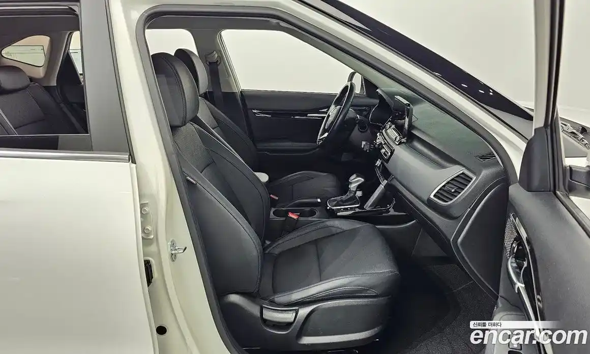 Kia Seltos 2023 1.6 Автомат в Москве № 120577, фото 18