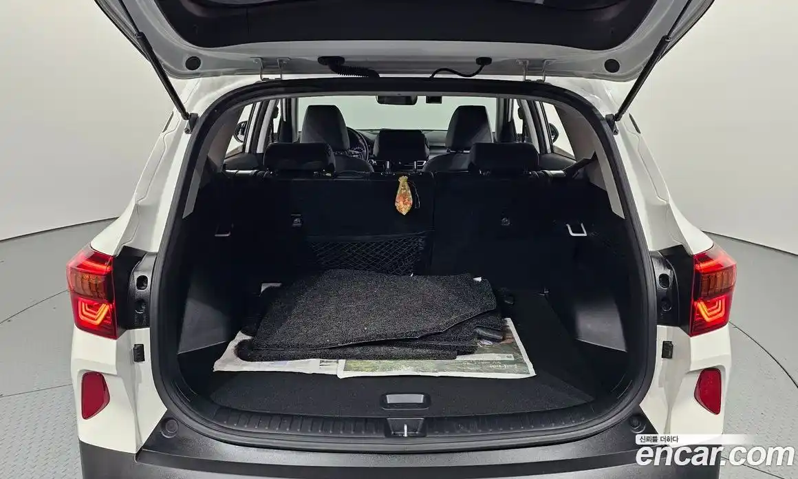 Kia Seltos 2023 1.6 Автомат в Москве № 120577, фото 6