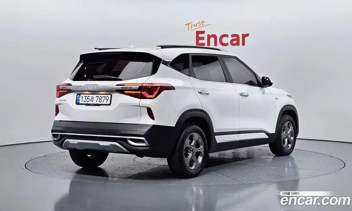 Kia Seltos 2023 1.6 Автомат в Москве № 120577, фото 8