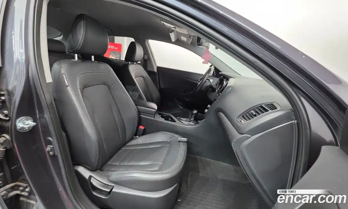 Kia K5 2012 2.0 Автомат в Москве № 120792, фото 1