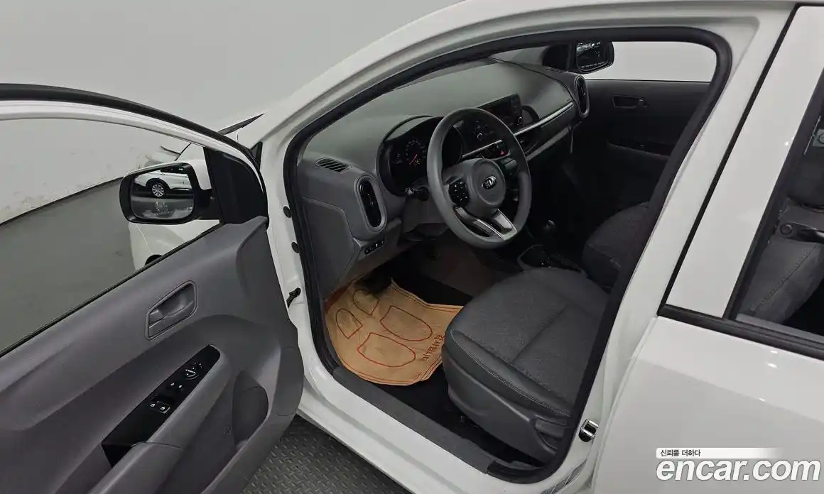 Kia Morning 2021 1.0 Автомат в Москве № 121761, фото 12