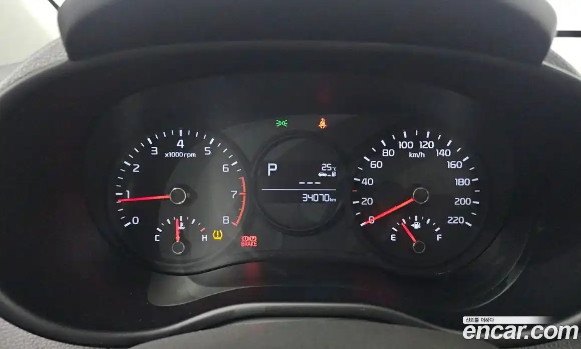 Kia Morning 2021 1.0 Автомат в Москве № 121761, фото 2