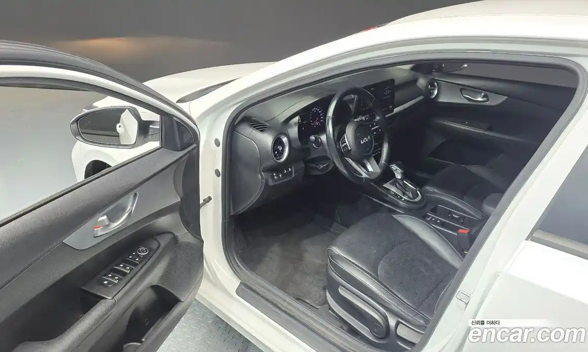 Kia K3 2022 1.6 Автомат в Москве № 124024, фото 5