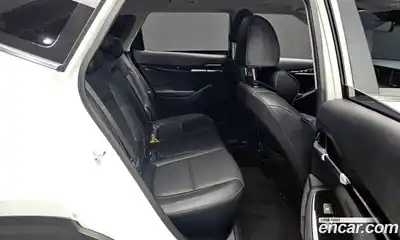 Kia Seltos 2025 1.6 Автомат в Москве № 12437, миниатюра 7