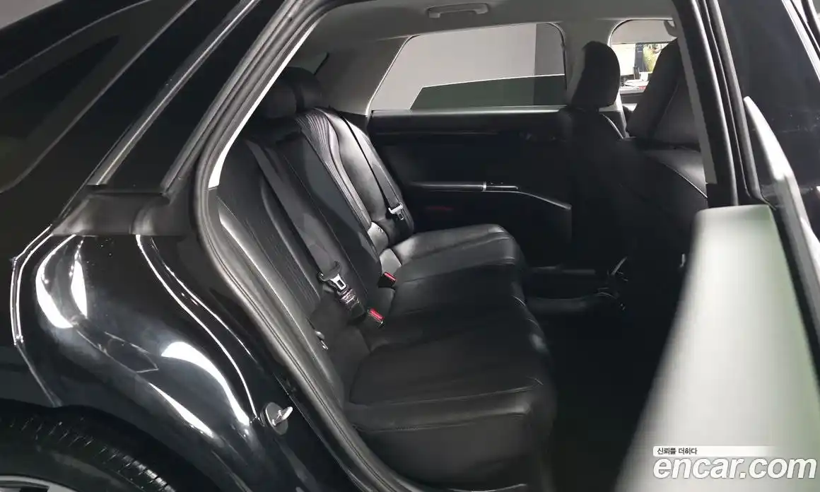 Hyundai Grandeur 2023 1.6 Автомат в Москве № 126696, фото 17