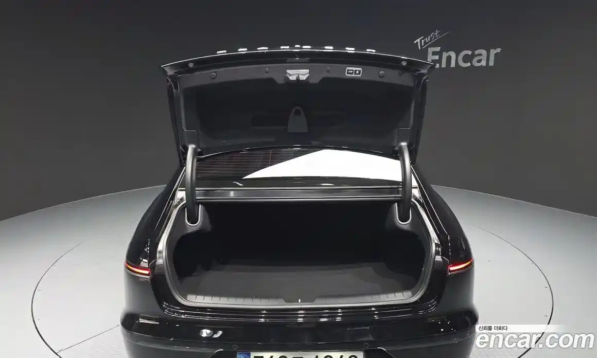 Hyundai Grandeur 2023 1.6 Автомат в Москве № 126696, фото 2