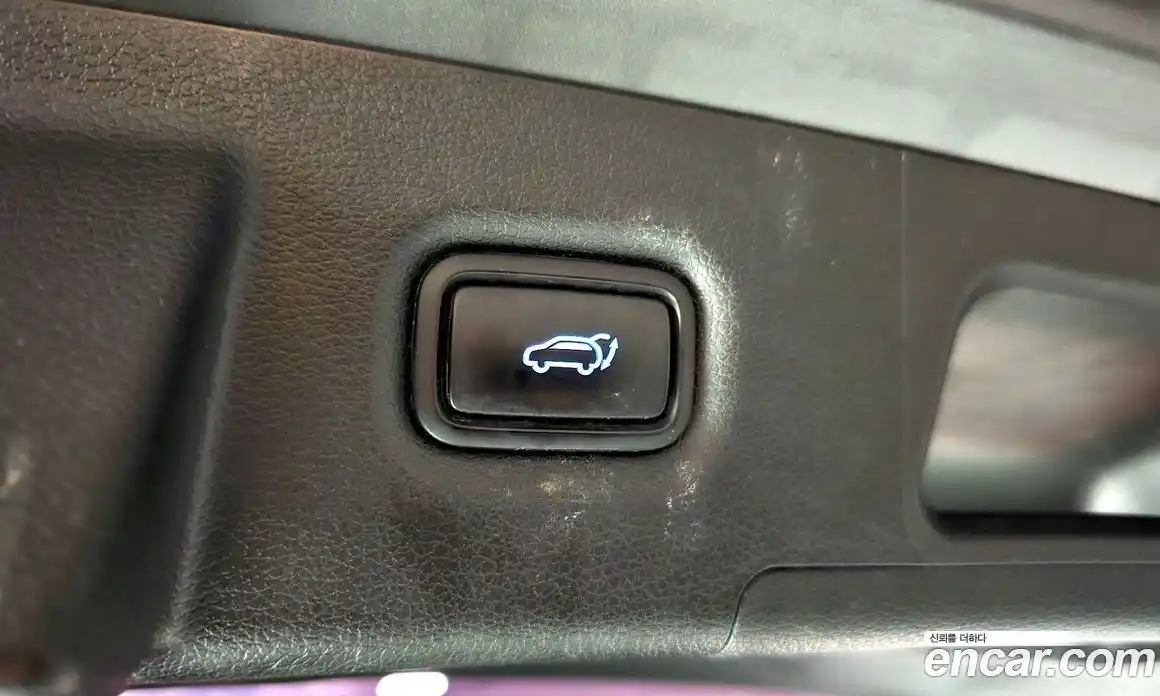 Hyundai Santa Fe 2019 2.2 Автомат в Москве № 126831, фото 6