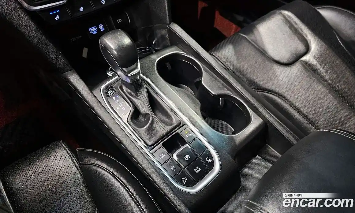 Hyundai Santa Fe 2019 2.2 Автомат в Москве № 126831, фото 8