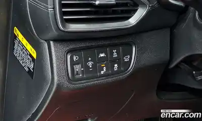 Hyundai Santa Fe 2019 2.2 Автомат в Москве № 126831, миниатюра 9