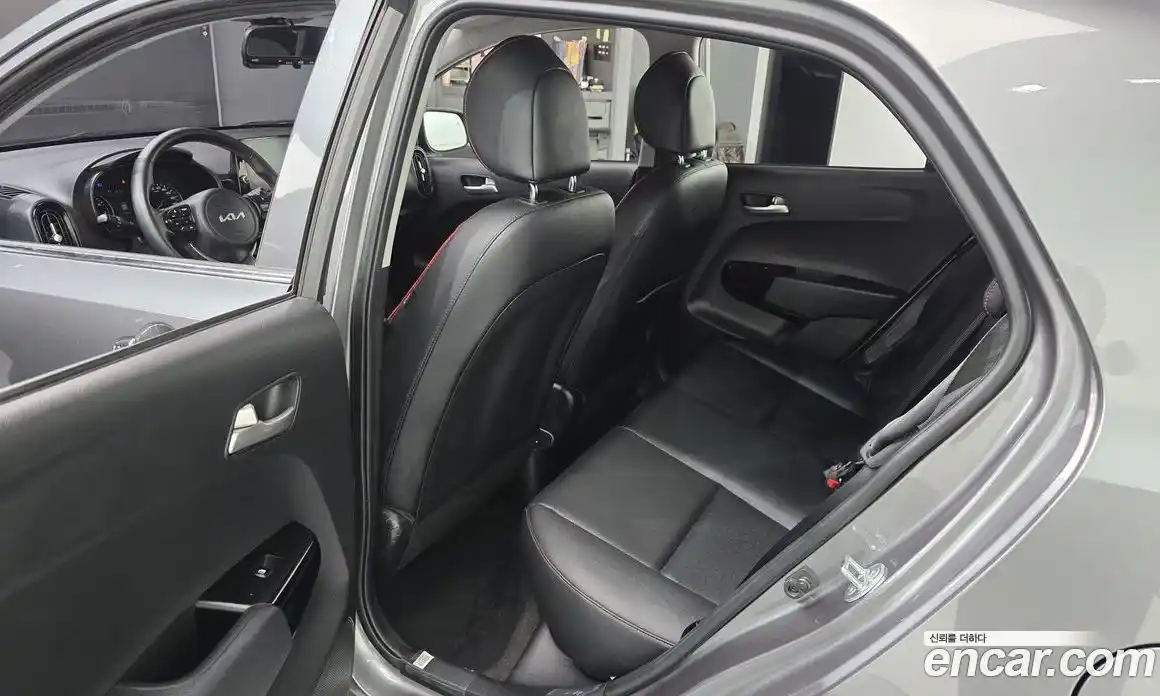 Kia Morning 2022 1.0 Автомат в Москве № 128470, фото 18