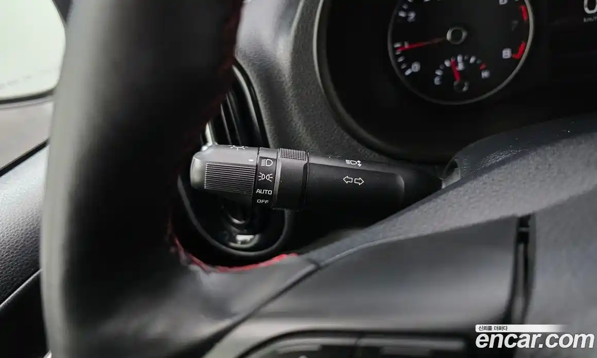 Kia Morning 2022 1.0 Автомат в Москве № 128470, фото 19