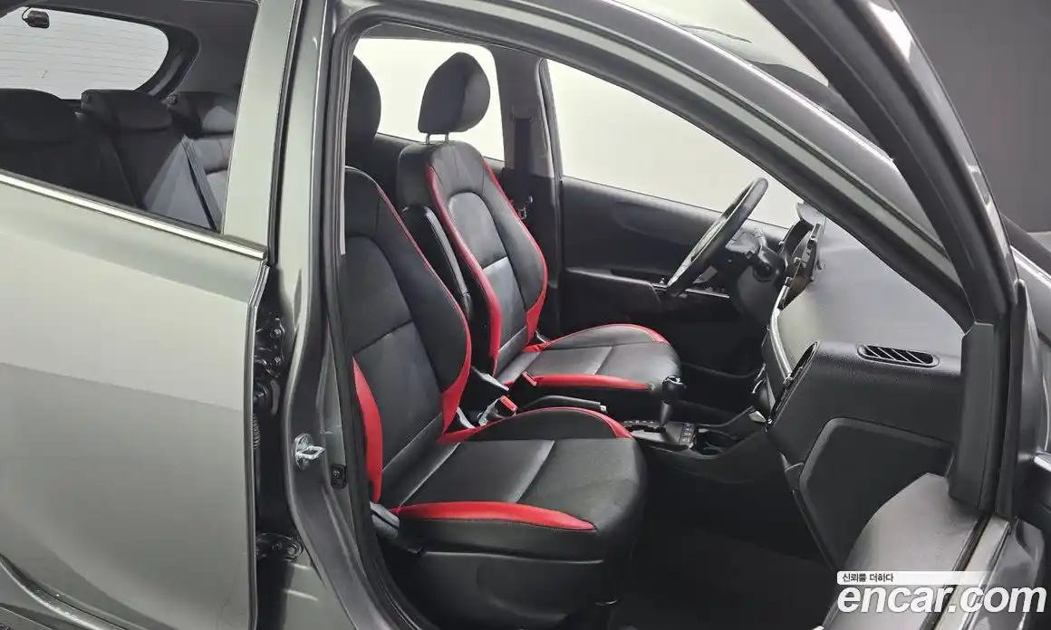 Kia Morning 2022 1.0 Автомат в Москве № 128470, фото 7