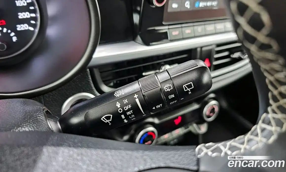 Kia Morning 2023 1.0 Автомат в Москве № 128800, фото 18