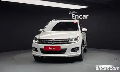 Volkswagen Tiguan 2013 2.0 Автомат в Москве № 136521, миниатюра 2