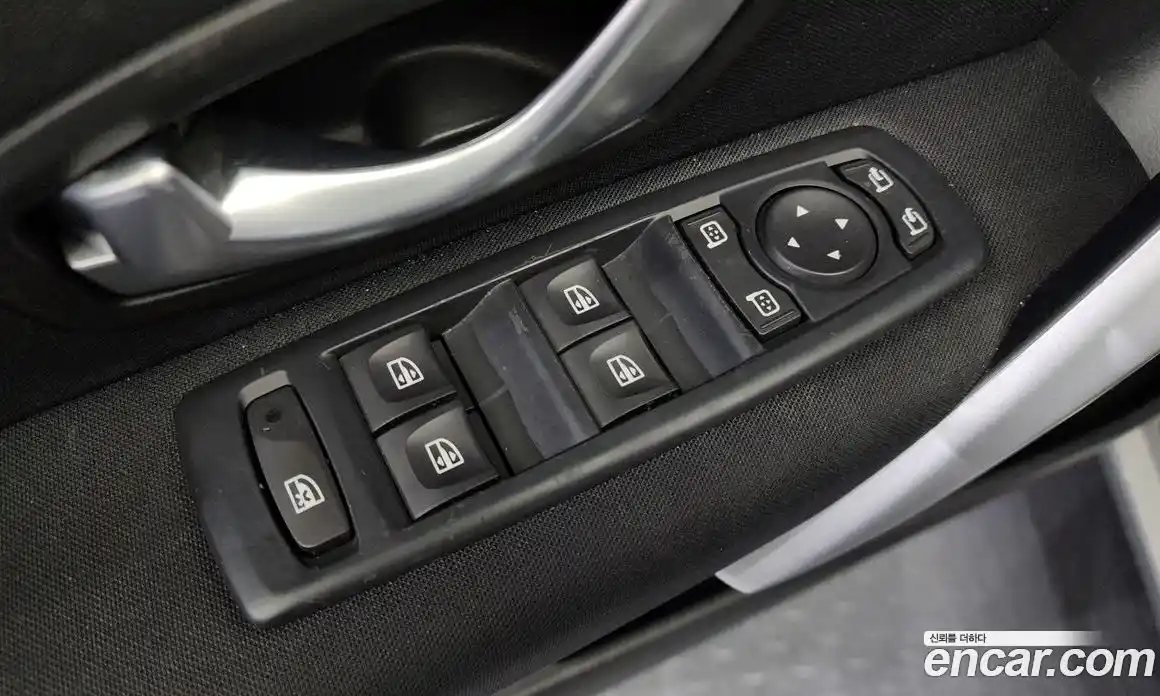 Renault SM3 2010 1.6 Автомат в Москве № 139494, фото 8