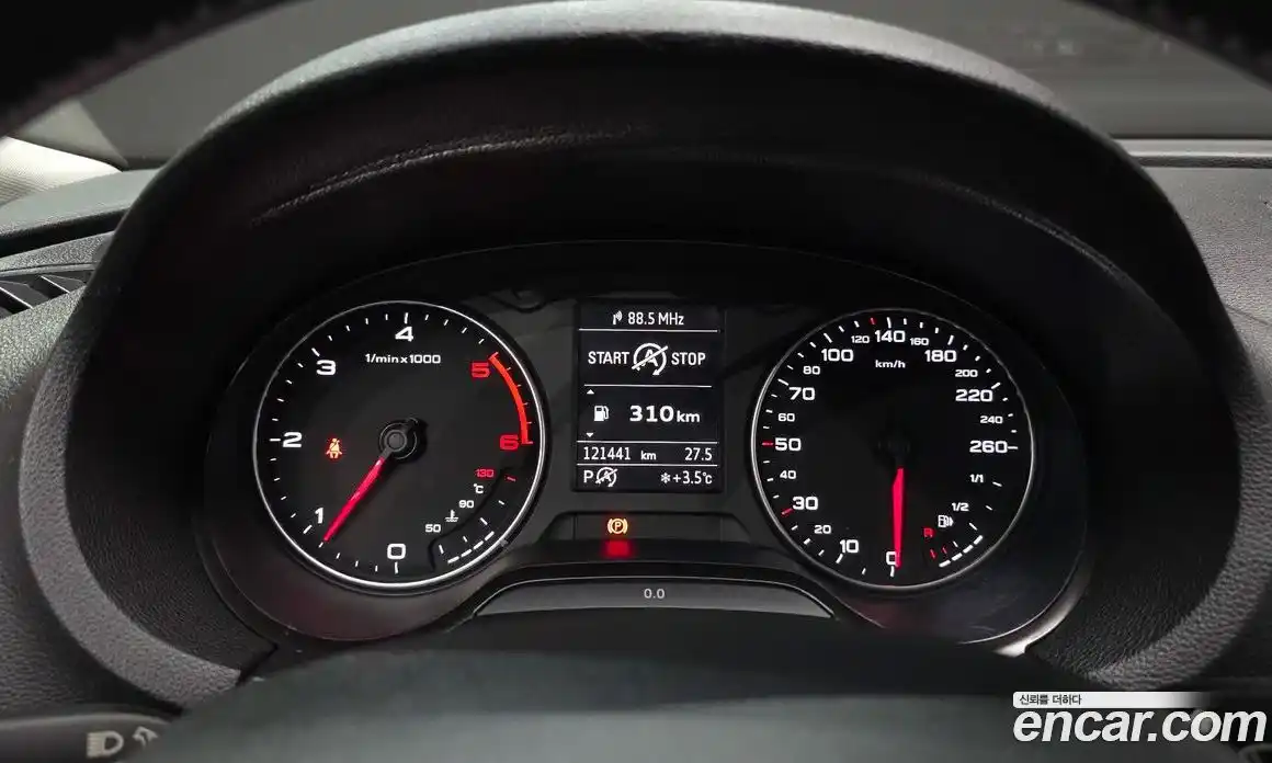 Audi A3 2015 1.6 Автомат в Москве № 142214, фото 4