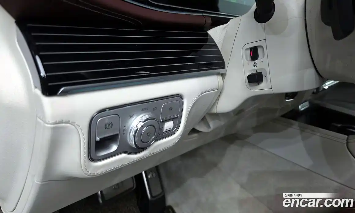 Mercedes-Benz GLS-Class 2023 4.0 Автомат в Москве № 142449, фото 18