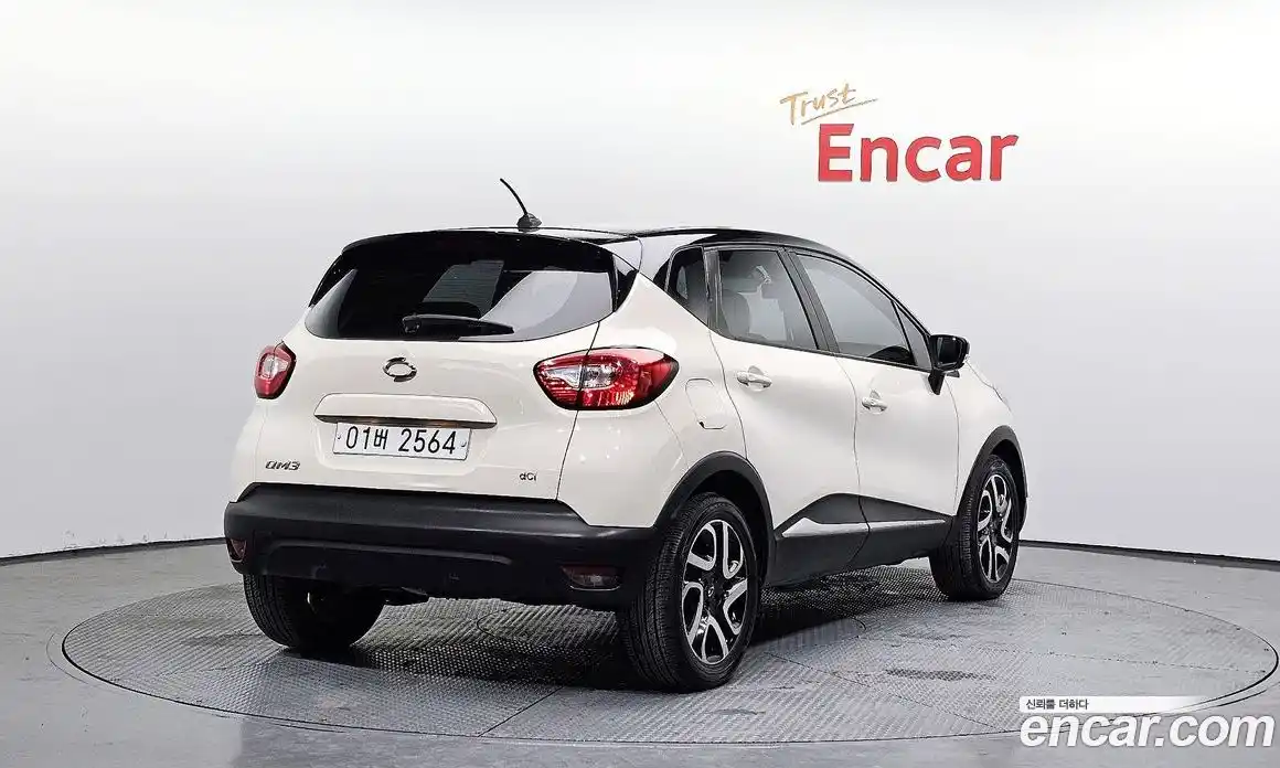 Renault QM3 2015 1.5 Автомат в Москве № 149965, фото 7