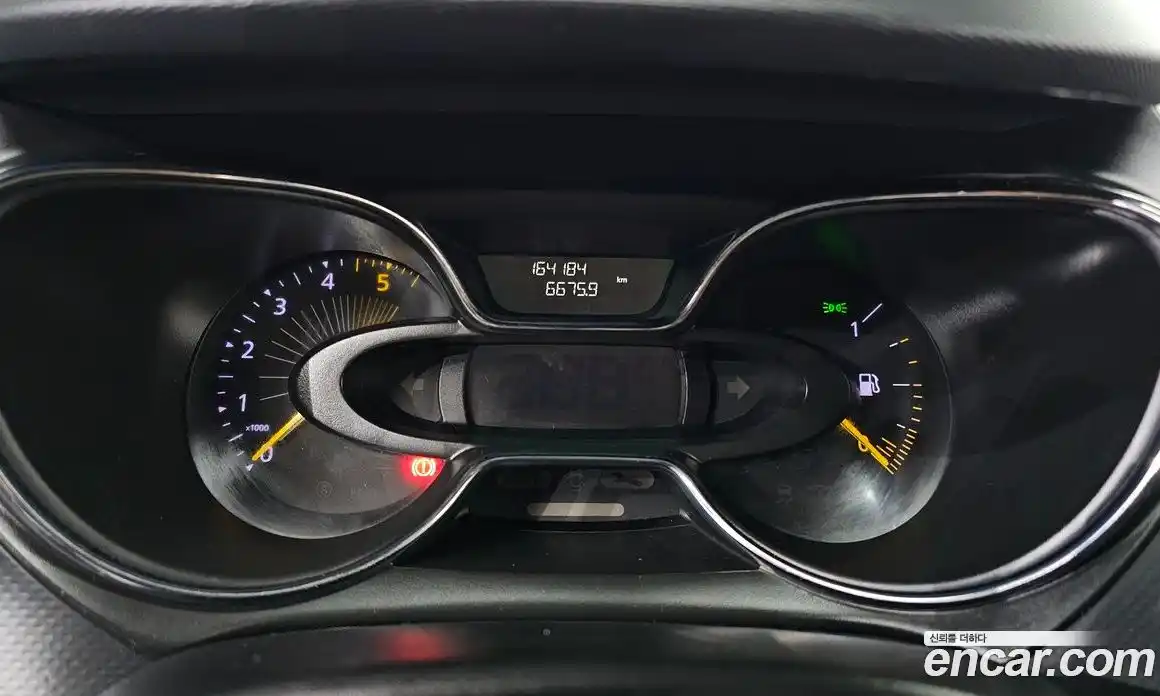 Renault QM3 2015 1.5 Автомат в Москве № 149965, фото 8