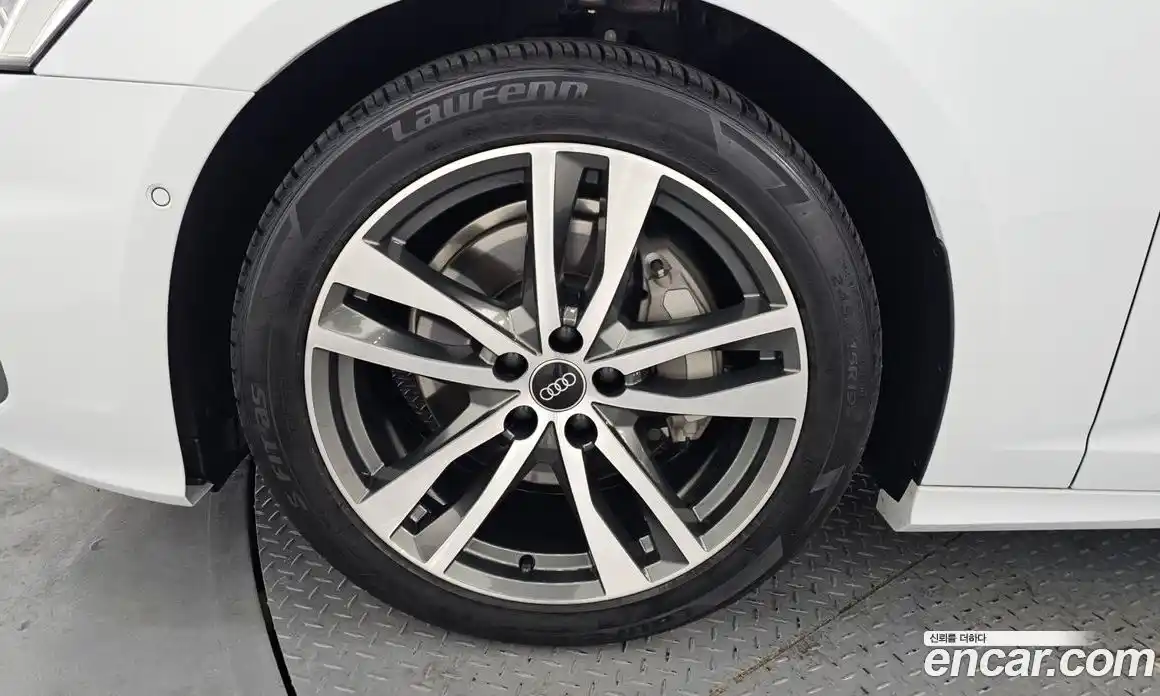 Audi A6 2022 2.0 Автомат в Москве № 154361, фото 12