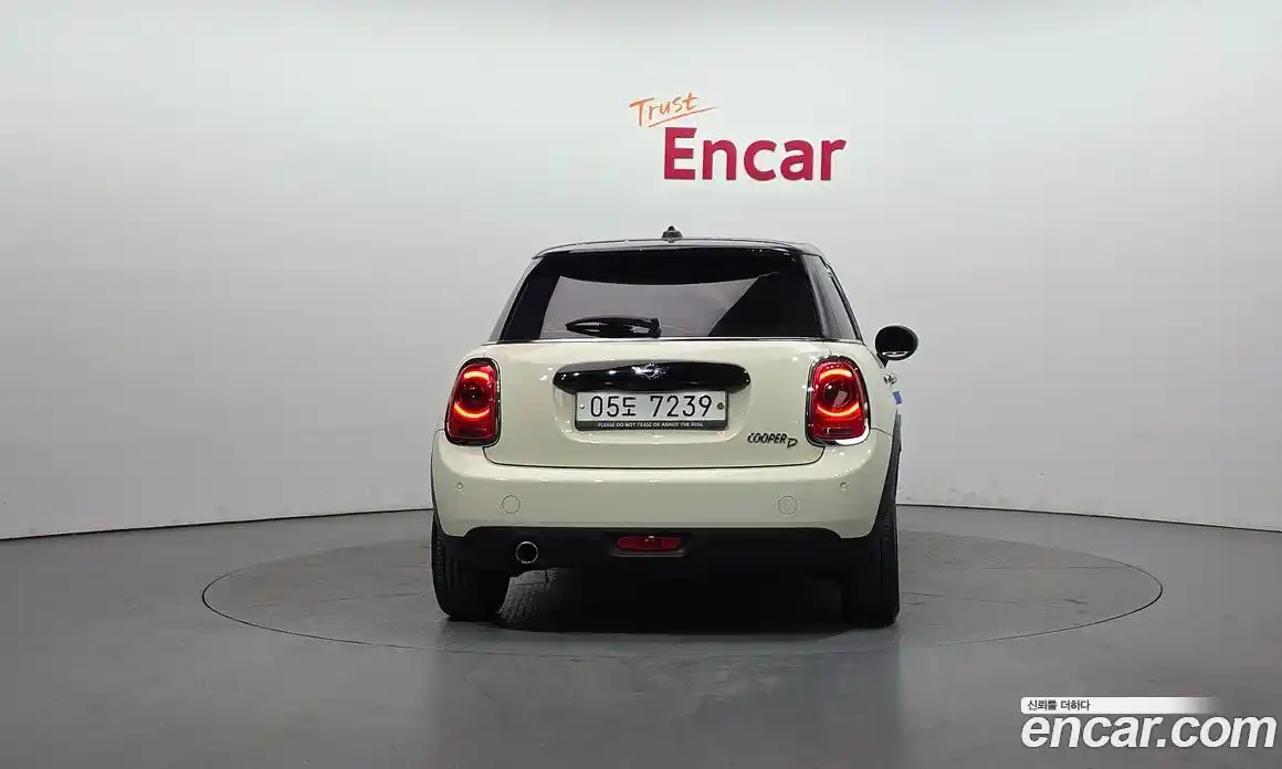 Mini Cooper 2018 1.5 Автомат в Москве № 156858, фото 17