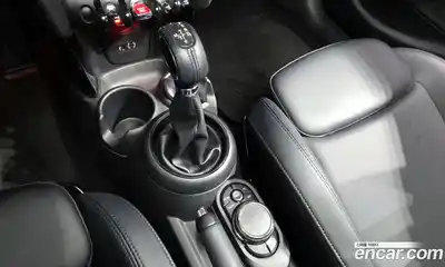 Mini Cooper 2018 1.5 Автомат в Москве № 156858, миниатюра 5