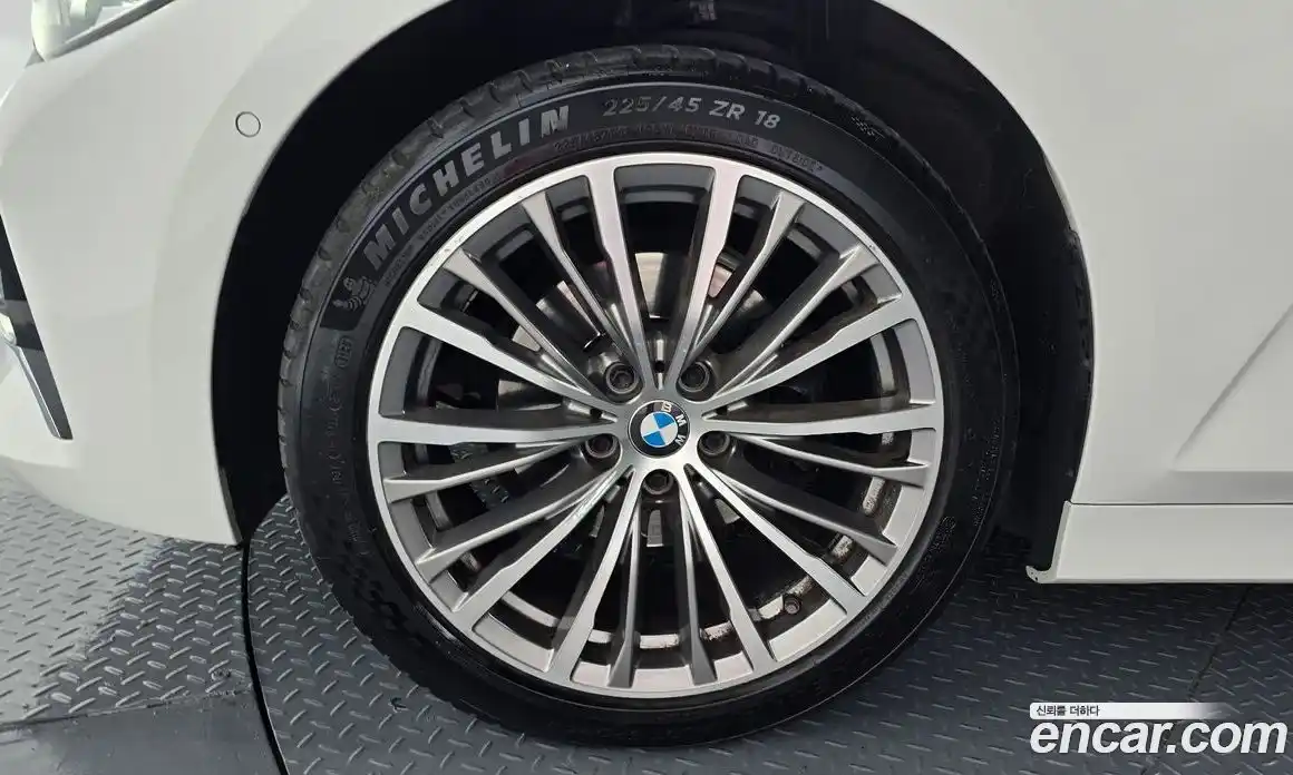 BMW 3-Series 2021 2.0 Автомат в Москве № 158098, фото 4