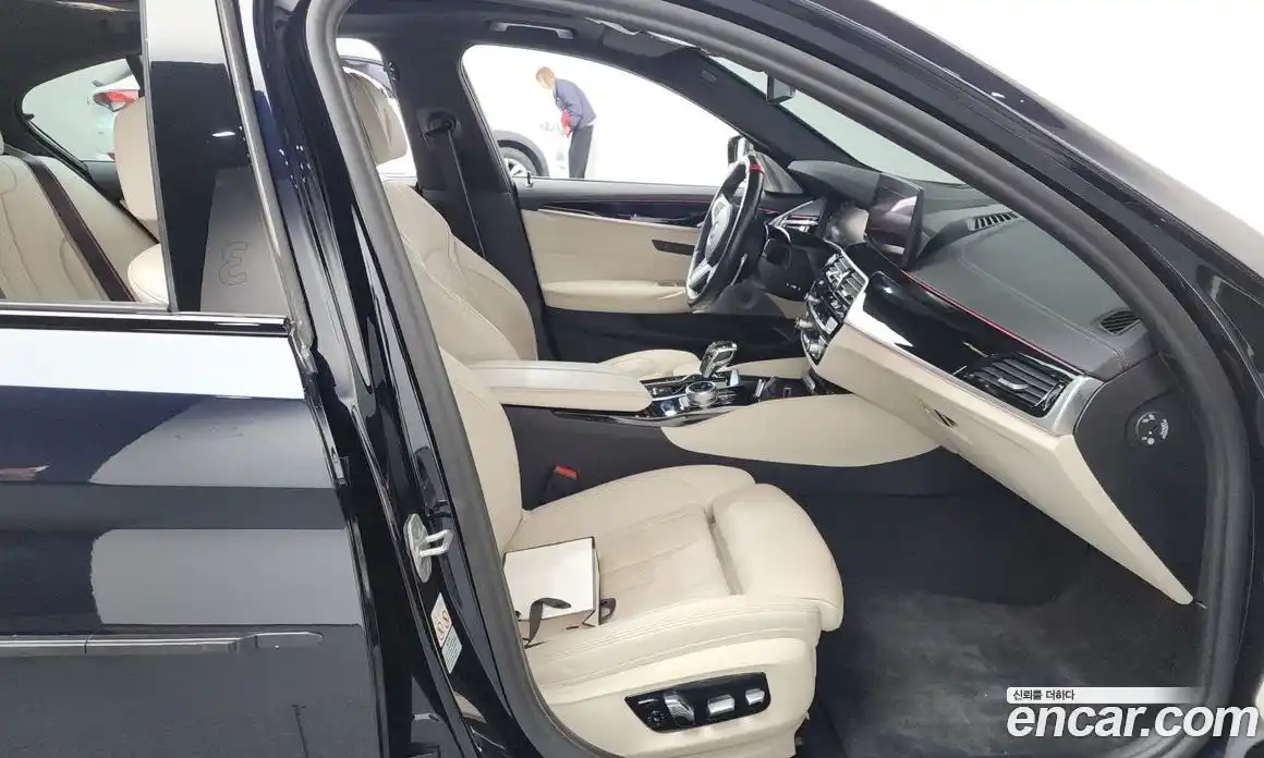 BMW 5-Series 2021 4.4 Автомат в Москве № 159608, фото 12